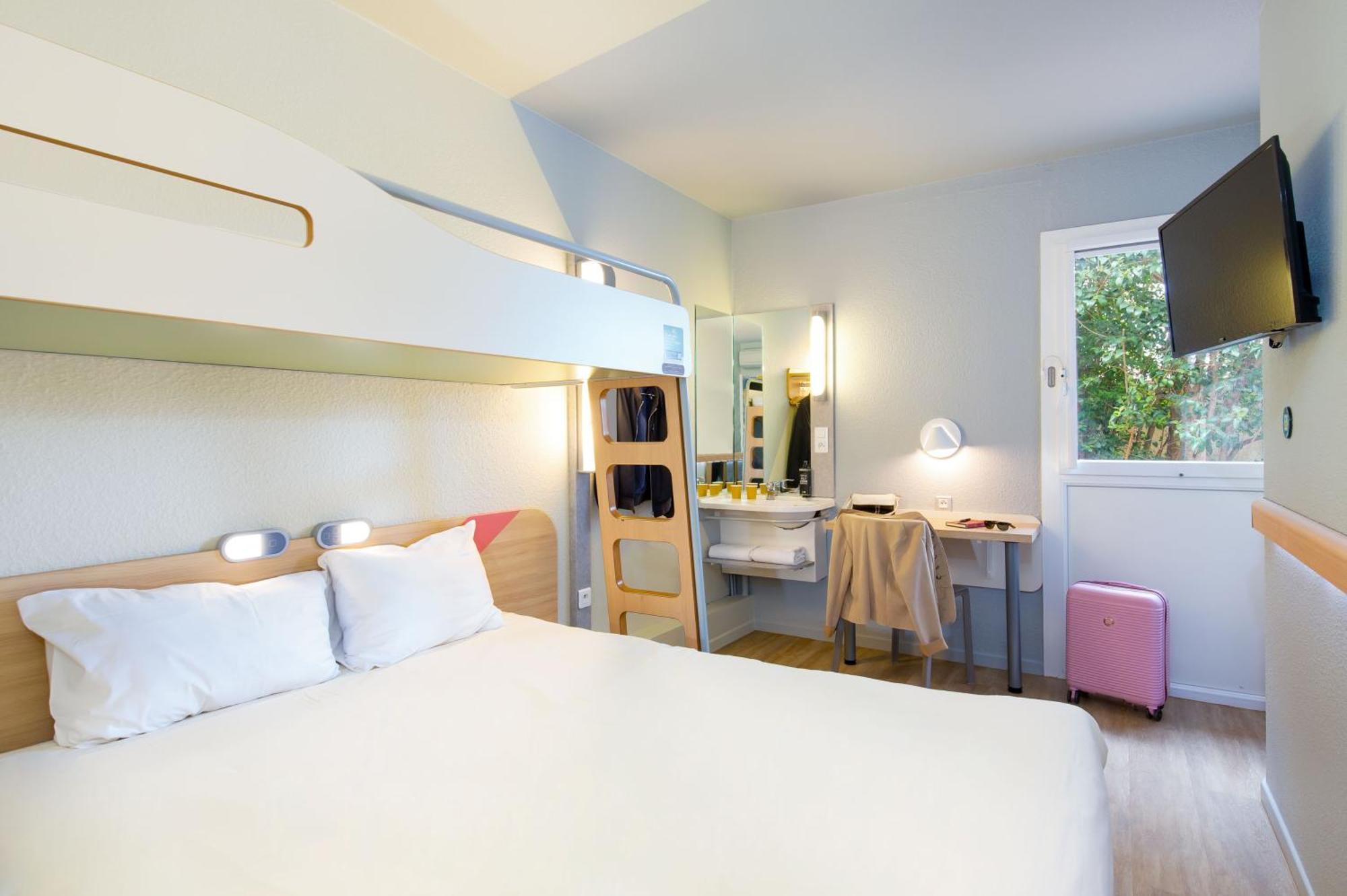 Ibis Budget Кавайон Екстер'єр фото