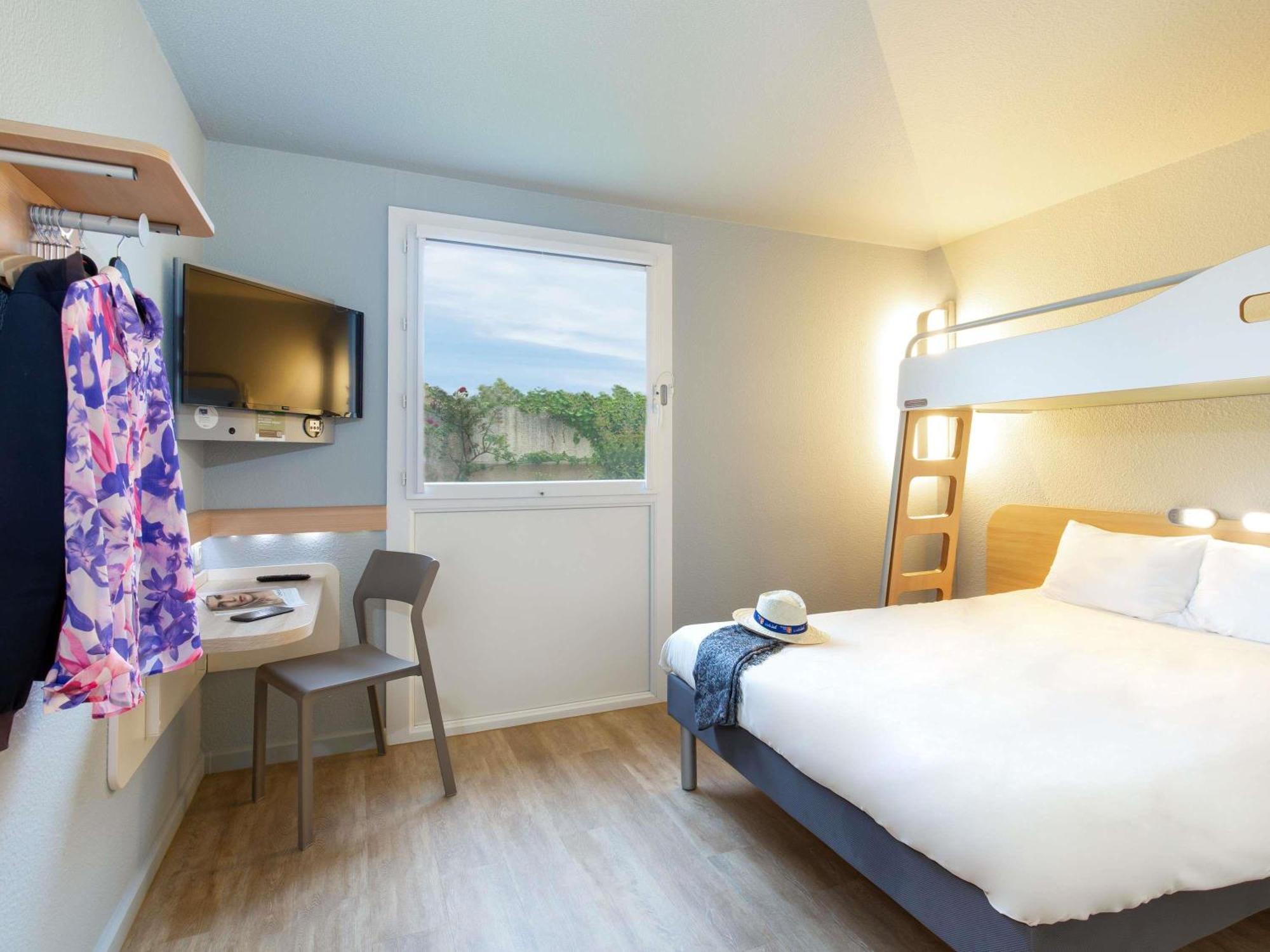 Ibis Budget Кавайон Екстер'єр фото